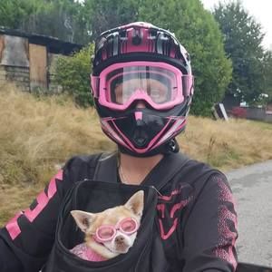 Meet your Posher, Carrie